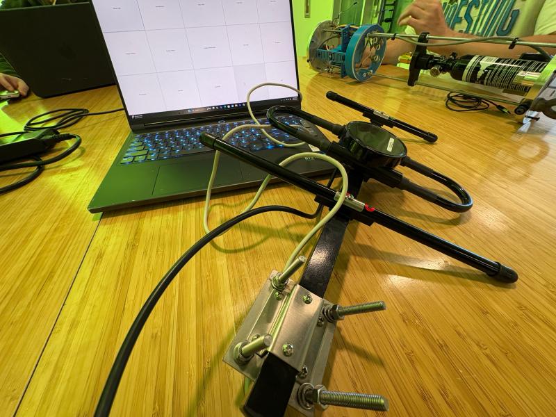 RTL-SDR antenna and ground station setup